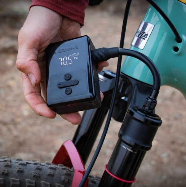 LEZYNE E DRIVE ELECTRIC PUMP SATIN BLACK – Bild 20