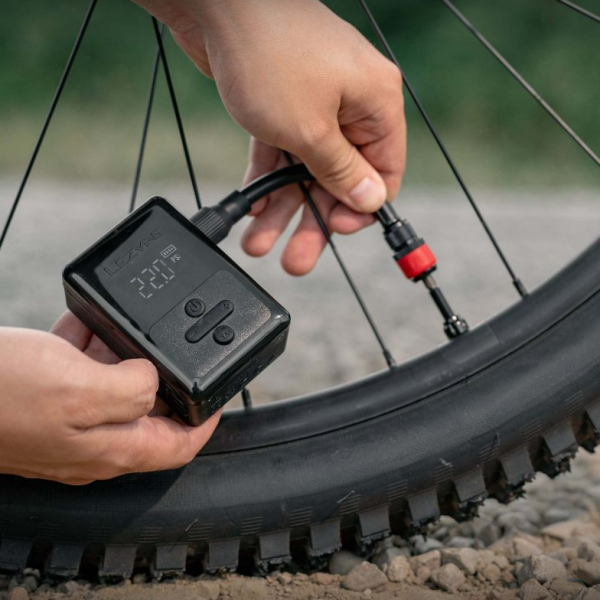 LEZYNE E DRIVE ELECTRIC PUMP SATIN BLACK – Bild 4